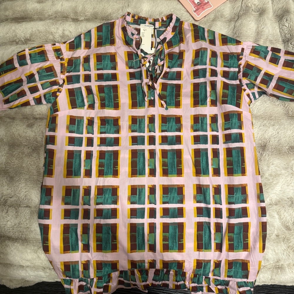 Glamorous brand sz XS cute patterned dress